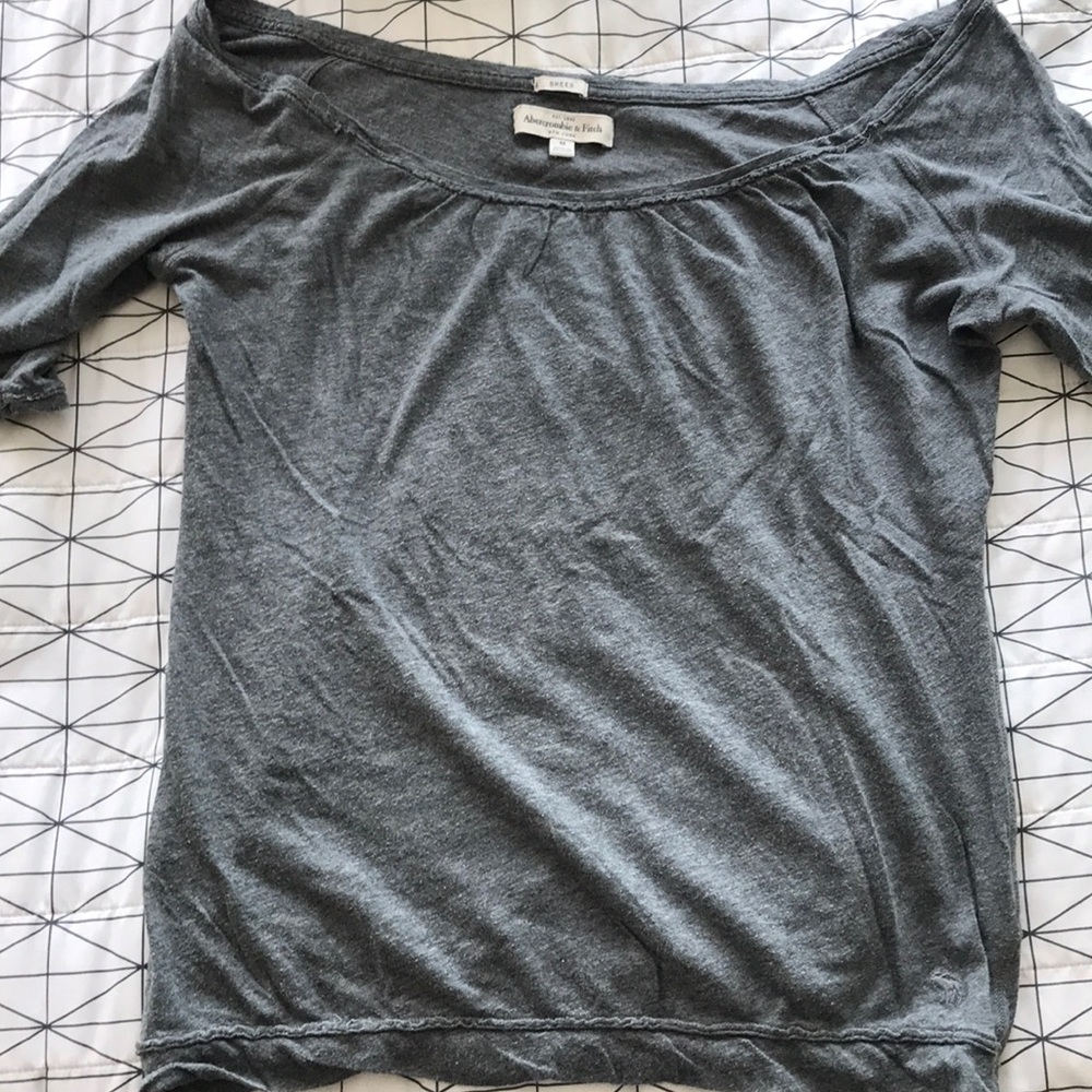 Wide neck Abercrombie top